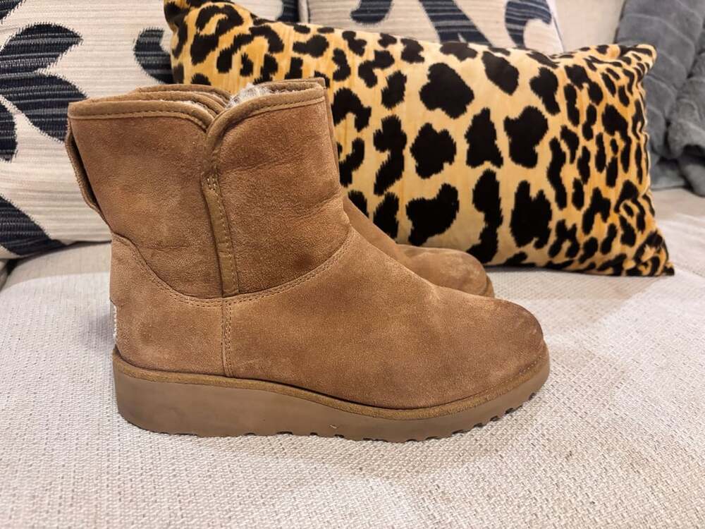 Ugg Kristin Wedge Bootie Chestnut 6.5